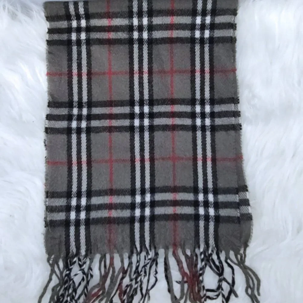 Burberry 90s vintage lambswool plaid tartan scarf 57